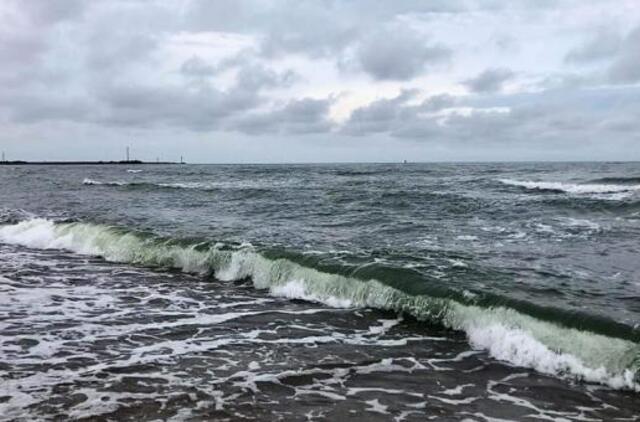 Baltijos jūra nerami: labai didelė trauka, skendo žmogus