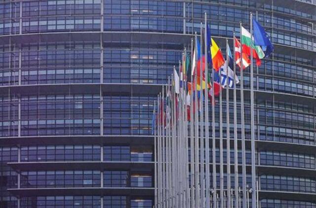 ES lyderiai linksta mažinti ūkio gaivinimo fondą, derybose – pertrauka iki vakaro