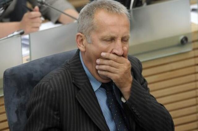 Seimūnas A.Baura nori sėdėti, o ne dirbti