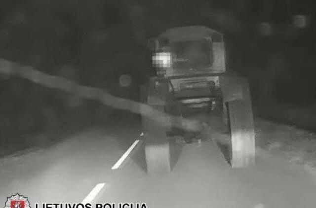 Šilalės rajone policija vijosi girtą traktorininką