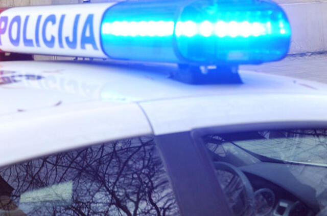 Suvestinė: Palangoje pavogtas "BMW" ir paspirtukas