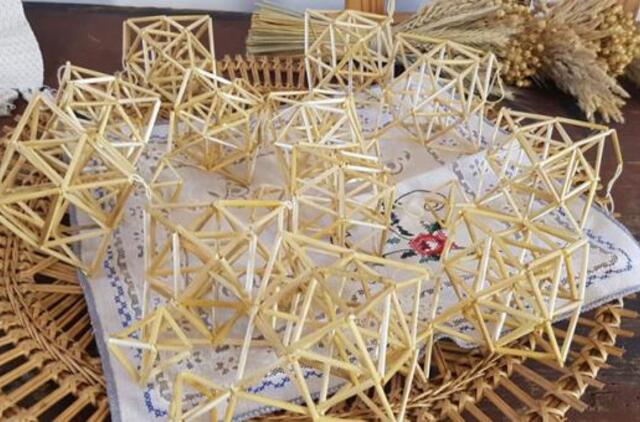 Tautodailės užsiėmimai Teatro aikštėje