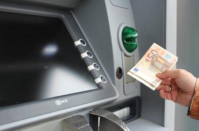 Trečdalio žmonių finansinė padėtis dėl koronaviruso pablogėjo