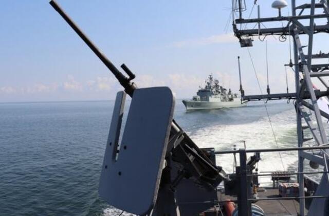 Į Klaipėdos uostą atplaukia NATO laivai