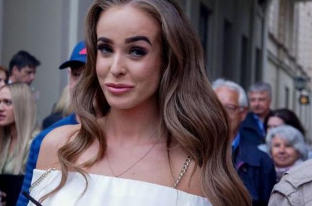 Influencerės V. Siegel reklamuojama arbata: nemeskit pinigų šitoms apgavystėms