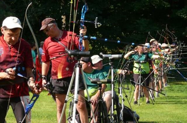 Klaipėdos lankininkų varžybose – lūžę lankai, atsisveikinimas su karjera ir bilietas į olimpiadą