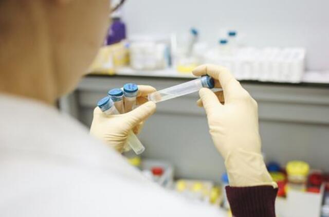 Su persirgusiųjų COVID-19 kraujo plazma Lietuvoje gydyti pacientai