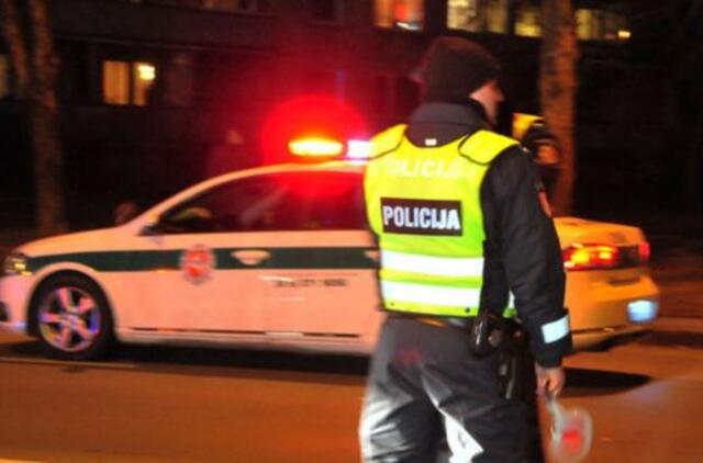 Suvestinė: sulaikyti geriantys nepilanamečiai ir pavogtas brangus dviratis