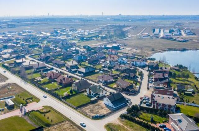 A. Bogdanovas: plėsime rajono asfaltuotų kelių tinklą