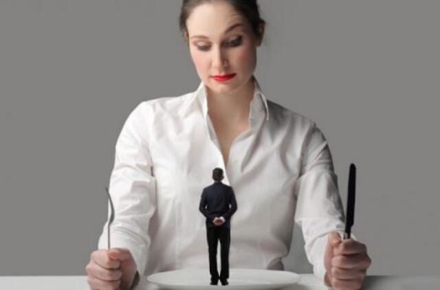 Apie "blogas mergaites”