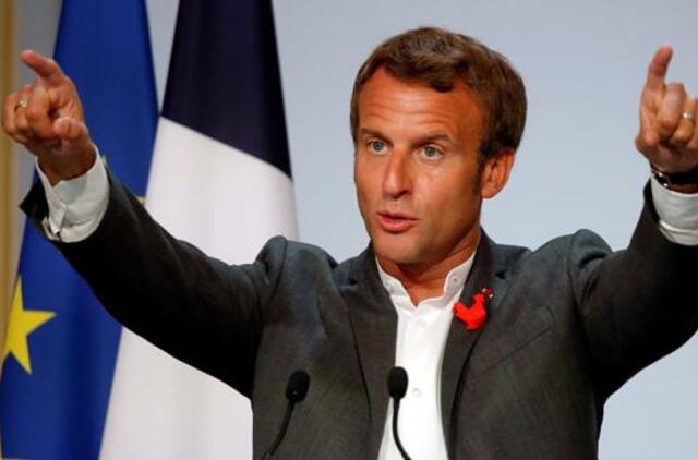 E. Macronas gina 5G technologijas: negrįšime prie žibalinės lempos