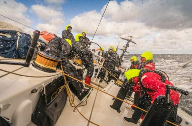 Išskirtinė dvikova Baltijos jūroje: Lietuvos „Ambersail 2“ susirungs su identiška „Sailing Poland“ jachta