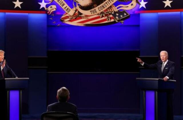 J. Bidenas per piktus debatus: D. Trumpas yra „Putino šuniukas“