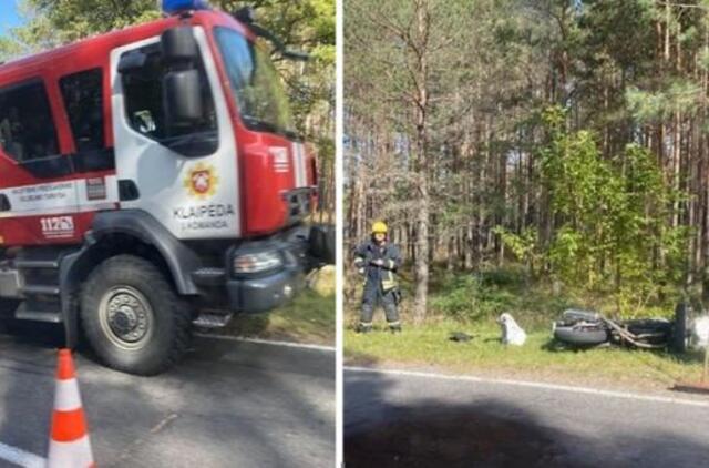Neringoje automobilis susidūrė su motociklininku