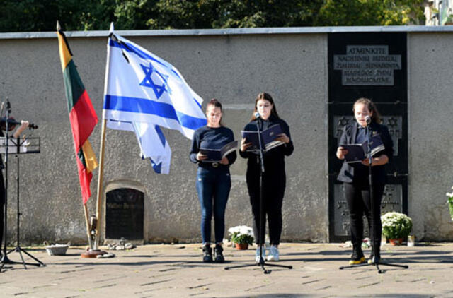 Pagerbė žydų genocido aukas