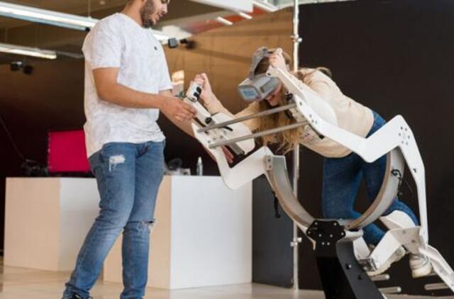 Robotai, virtuali realybė ir neišdildomi įspūdžiai