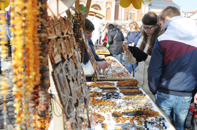 Gintaro suvenyrų prekybininkus gelbsti tik valstybės parama