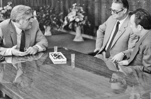 Klaipėdos akvarelės: namai ir žmonės (651)