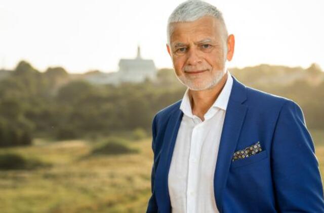 Klaipėdos rajono meras Bronius Markauskas sveikina mokytojus su Tarptautine mokytojų diena