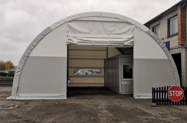 Kretingoje pradėjo veikti mobilus koronaviruso patikros punktas