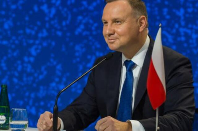 Lenkijos prezidentas užsikrėtė COVID-19