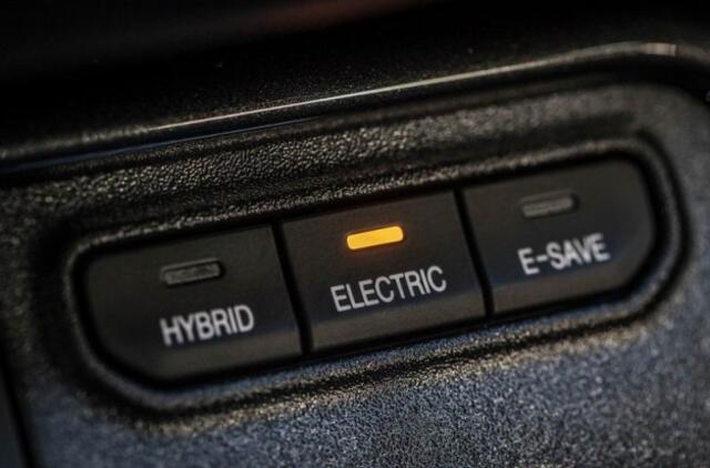 Hibridinis automobilis