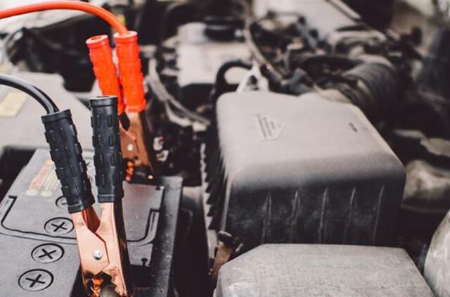 Koks automobilio akumuliatorius yra tinkamas?