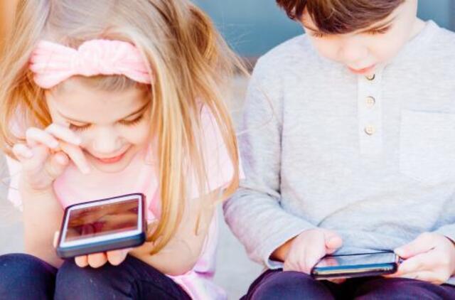 Aštrėja tėvų ir vaikų kova dėl išmaniųjų prietaisų