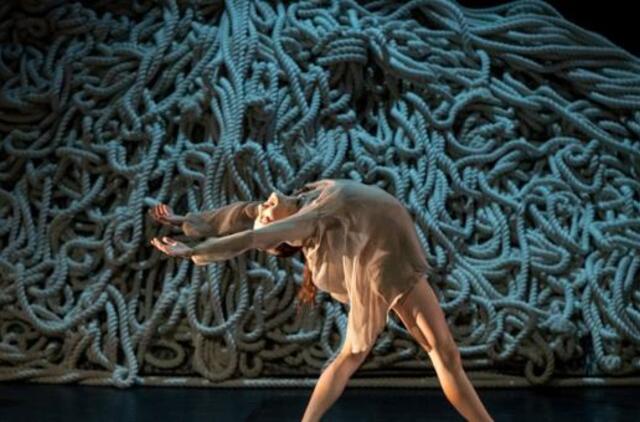 „Eglė žalčių karalienė" pasipuošė dviem „Auksiniais scenos kryžiais"