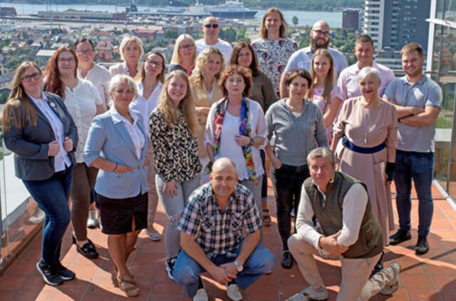 Gyvenimas pro langą: nepaisant visko - pirkti ir pirkti...