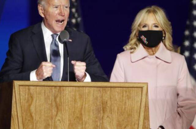 J. Bidenui artėjant prie pergalės rinkimuose, D. Trumpas pradėjo svaidytis nepagrįstais kaltinimais sukčiavimu