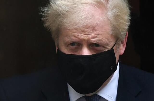 Jungtinėje Karalystėje dėl COVID-19 pandemijos bus įvestas karantinas