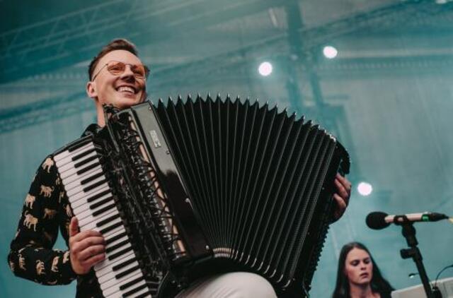 Klasikos gerbėjams – naujas akordeono virtuozo Martyno Levickio albumas: „Tikiu, kad prisibelsiu į naujų klausytojų širdis!”