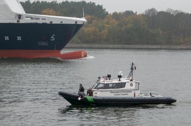 Teršalų pėdsakų uoste nebepastebėta