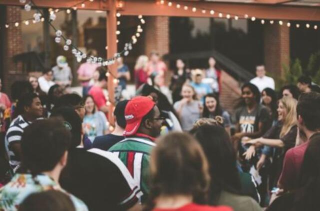 Belgijos policija aptiko 50 žmonių sekso vakarėlį