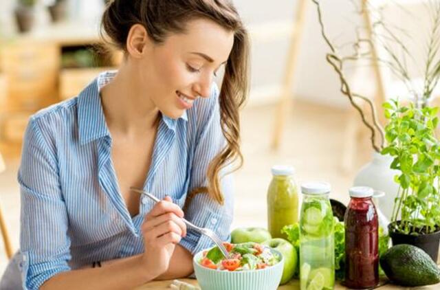 Dietistės patarimai, kaip pagerinti nuotaiką per karantiną?