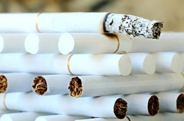 Įkliuvo nelegalūs cigarečių ir alkoholio prekeiviai