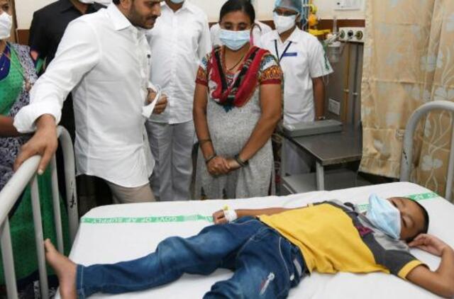 Indijoje hospitalizuota daugiau kaip 500 žmonių, susirgusių nežinoma liga