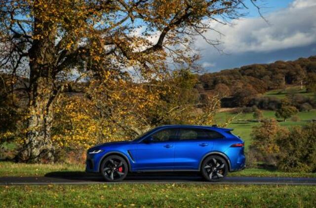 „Jaguar“ pristato „F-Pace SVR“ – 1­00 km/val. per 4 sekundes pasiekiantį SUV