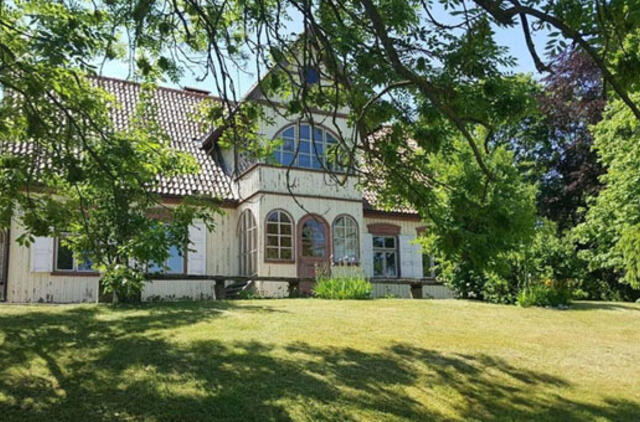 Klaipėdos akvarelės: namai ir žmonės (656)