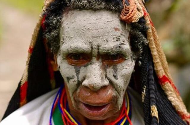 Kodėl dani genties moterys paaukoja pirštus?