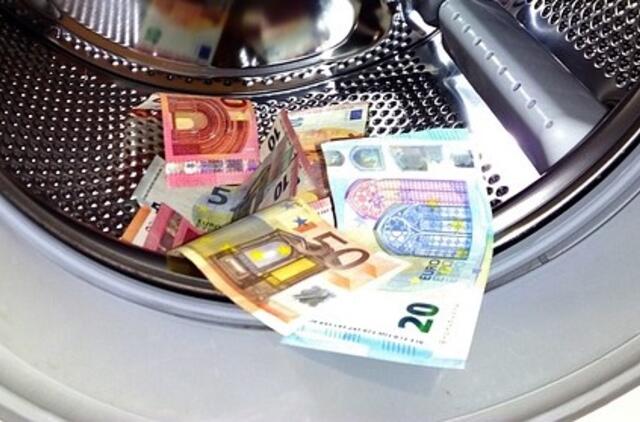 Pinigų mulu gali tapti kiekvienas: pavojus gali slypėti ir darbo skelbime
