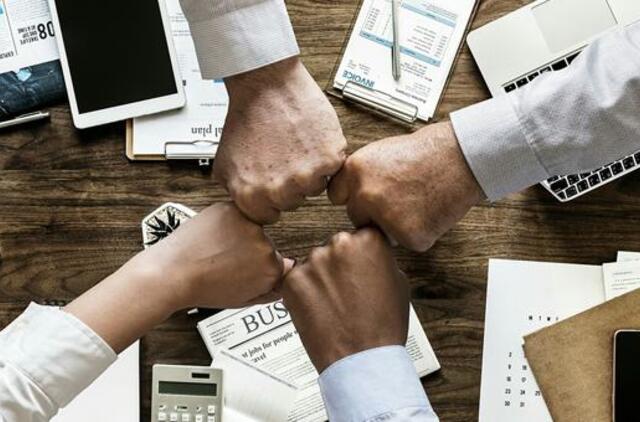 Kokių priemonių gali imtis verslai, norėdami sušvelninti karantino padarinius?