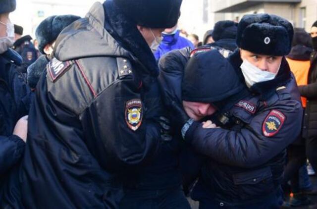 Rusijoje per protestus prieš V. Putiną sulaikyta šimtai A. Navalno rėmėjų