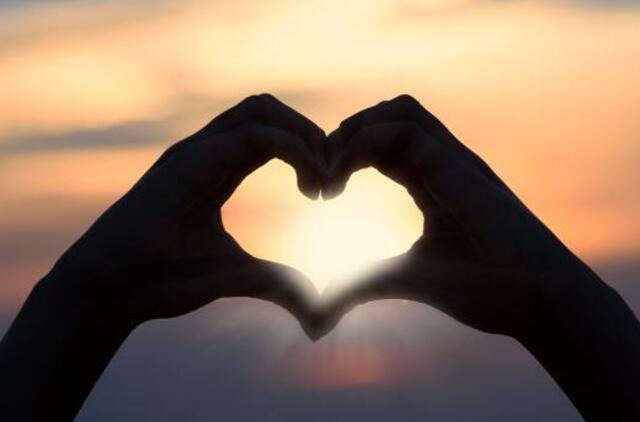 Štai kaip jus mylės tas žmogus, arba 10 teisingos meilės simptomų