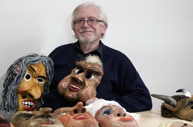 Tautodailininko Stanislovo Meškausko Užgavėnių kaukių paroda