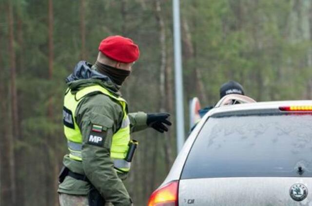 Vyriausybė pratęsė judėjimo kontrolę tarp savivaldybių iki sausio pabaigos