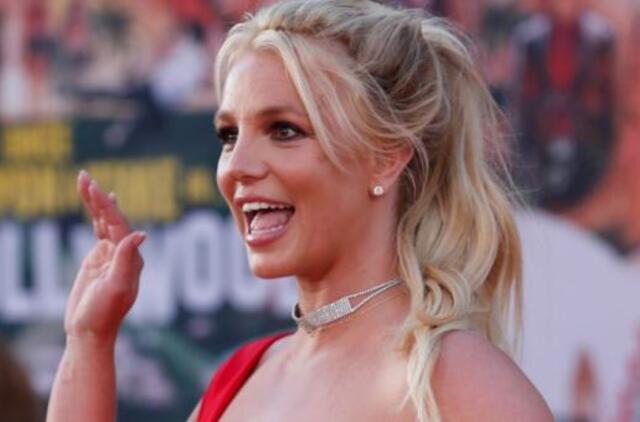 B. Spears pasidalijo kelionės į Havajus akimirkomis: gerbėjai tiki, kad tai photoshop'as