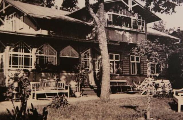 Klaipėdos akvarelės: namai ir žmonės (666)