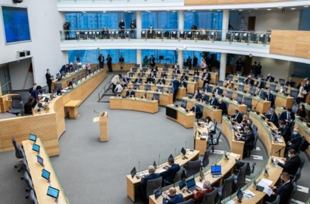 Politikai apibendrino šimtą Seimo dienų: parlamentas dirbo sudėtingomis pandemijos sąlygomis, bet su iššūkiais susitvarkė